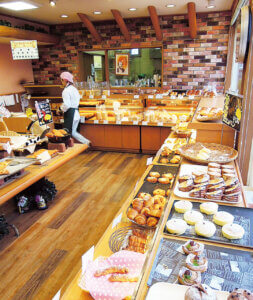 �S���������H�̋x�����B�V���e�n�̐����x�[�J���[�����ł����X�|�b�g�b�����s�̉摜22