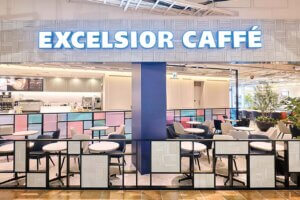 �l�C�J�t�F�`�F�[�����������o�X�I�uEXCELSIOR CAFFE �V���r���{�[�h�v���C�X�X�v�I�[�v���̉摜2