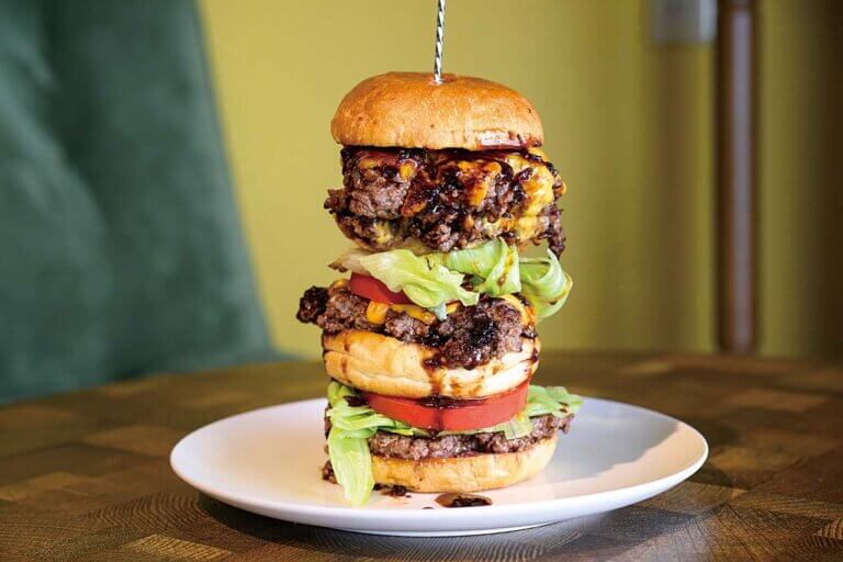 ȃo[K[KptFIwOɃJWA_Ci[uCafeBar JIGingvI[v