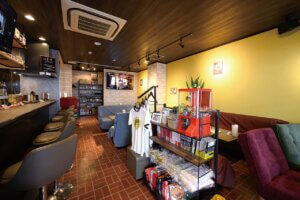 ����ȃo�[�K�[�����K�p�t�F���I�����w�O�ɃJ�W���A���_�C�i�[�uCafe��Bar JIGing�v�I�[�v���̉摜7