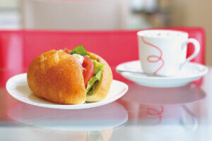 �S���������H�̋x�����B�V���e�n�̐����x�[�J���[�����ł����X�|�b�g�b������싛���G���A�̉摜26