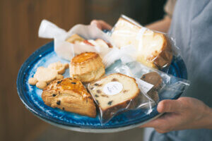 �S���������H�̋x�����B�V���e�n�̐����x�[�J���[�����ł����X�|�b�g�b�����s�̉摜24