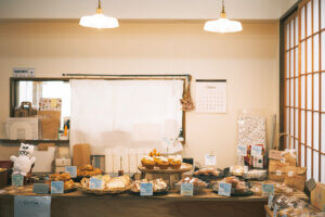 �S���������H�̋x�����B�V���e�n�̐����x�[�J���[�����ł����X�|�b�g�b�����s�̉摜25