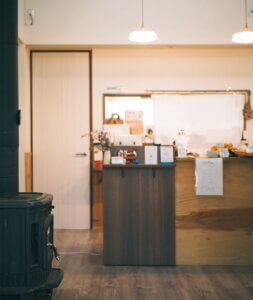 �S���������H�̋x�����B�V���e�n�̐����x�[�J���[�����ł����X�|�b�g�b�����s�̉摜26