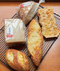 �S���������H�̋x�����B�V���e�n�̐����x�[�J���[�����ł����X�|�b�g�b����O���G���A�̉摜14