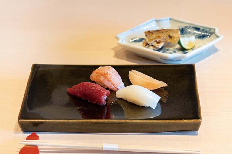 �{�i���i���J�W���A���ɁB�u�������߁i�N���S�j�v�����擌�x�ʂɃI�[�v���I �����O�̓��{���Ƃ̃y�A�����O��