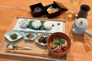 �S���������H�̋x�����B�V���e�n�̐����x�[�J���[�����ł����X�|�b�g�b��z�s�̉摜16