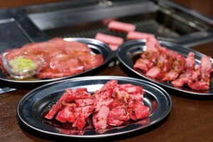 �����̘V�܏ē��X��JR�����w�O�ɏo�X�I�u��O�ē� ���炭 �����X�v�I�[�v���I�̃��C���摜