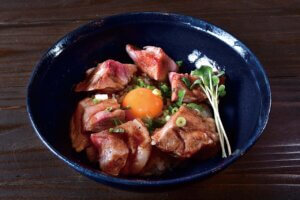 ������E�l������΂ɁuMOMOCO MEAT DINER�v�I�[�v���I���Ѓu�����h�؁~�C�O�r�[���Ŋ��t�I�̉摜5