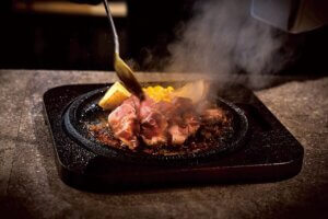 ���j�̐l�C���B�����j���[�A���I�ucasual dining suzuri�v�g���R�h���e�[�}�ɑ��ʂȗ�����������񋟂̉摜4