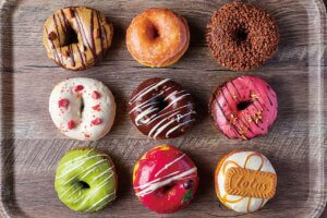 ��������ɐS�Ƃ��߂��V�X�|�b�g�I�J���t���ȃh�[�i�c�V���b�v�uTSUKIOKA�h�[�i�c�v�I�[�v���̃��C���摜