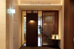 �A�V�F�b�g�f�Z�[�����X�uSalon d�f Ete�v���V���w�O�Ɉړ]�@�D��ȋ�ԂŎM����f�U�[�g���̉摜2