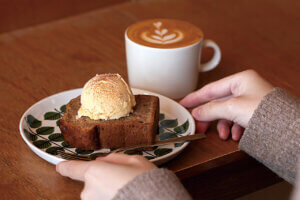 �}���٥�V���b�v�����h���I�{�݂ƈꏏ�ɖ��i�ł���V���́g���݃J�t�F�h6���̉摜9