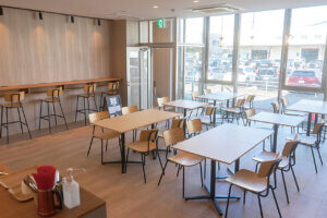 �}���٥�V���b�v�����h���I�{�݂ƈꏏ�ɖ��i�ł���V���́g���݃J�t�F�h6���̉摜23