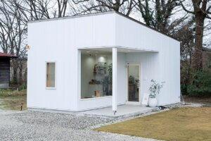 ��z�s�ɒ��ÃJ�����̔��X���J�t�F�u����݂̂����v�I�[�v���I�h�����N��ʂ��ă^�C�̕����▣�͂����M�̉摜2