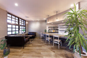 �����̖��������I�K�ꂽ��}�X�g�ŃI�[�_�[�������A�V���J�t�F�́g�Ŕ��j���[�h �����`�҂̉摜5