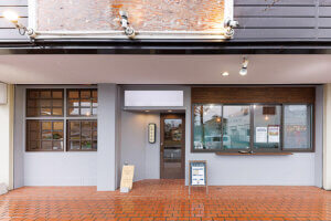 �����̖��������I�K�ꂽ��}�X�g�ŃI�[�_�[�������A�V���J�t�F�́g�Ŕ��j���[�h �����`�҂̉摜6