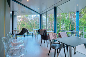 �����̖��������I�K�ꂽ��}�X�g�ŃI�[�_�[�������A�V���J�t�F�́g�Ŕ��j���[�h �X�C�[�c�҂̉摜13