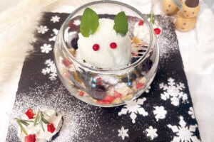 �����̖��������I�K�ꂽ��}�X�g�ŃI�[�_�[�������A�V���J�t�F�́g�Ŕ��j���[�h �X�C�[�c�҂̉摜19