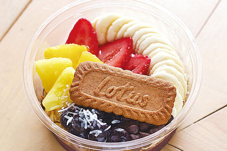 ���X��������Ȃ��I���s���̃A�T�C�[�{�E�����H�ׂ���V���̃J�t�F�V�X5��