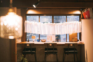 �����̖��������I�K�ꂽ��}�X�g�ŃI�[�_�[�������A�V���J�t�F�́g�Ŕ��j���[�h �����`�҂̉摜21