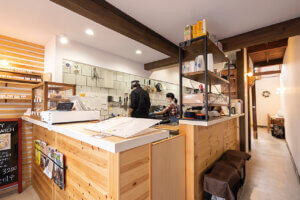 �����̖��������I�K�ꂽ��}�X�g�ŃI�[�_�[�������A�V���J�t�F�́g�Ŕ��j���[�h �����`�҂̉摜44