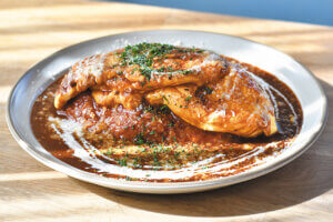 �����̖��������I�K�ꂽ��}�X�g�ŃI�[�_�[�������A�V���J�t�F�́g�Ŕ��j���[�h �����`�҂̉摜24