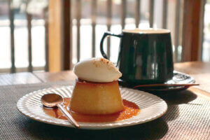 �����̖��������I�K�ꂽ��}�X�g�ŃI�[�_�[�������A�V���J�t�F�́g�Ŕ��j���[�h �X�C�[�c�҂̉摜7